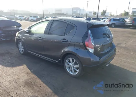 2017 Toyota Prius C Four z USA, uszkodzony, nr VIN JTDKDTB33H1591789